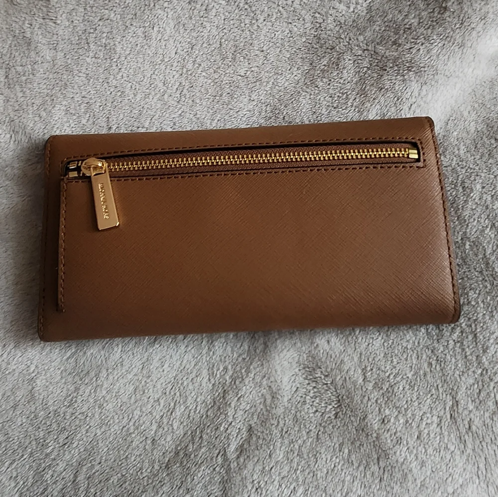 Michael Kors Tri- Fold Brown Wallet - Picture 2 of 11